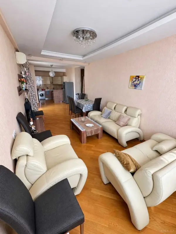 Kirayə verilir 3 otaqlı mənzil 110 m²