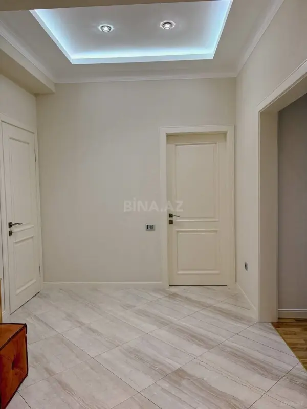 Satılır 3 otaqlı mənzil 116 m²