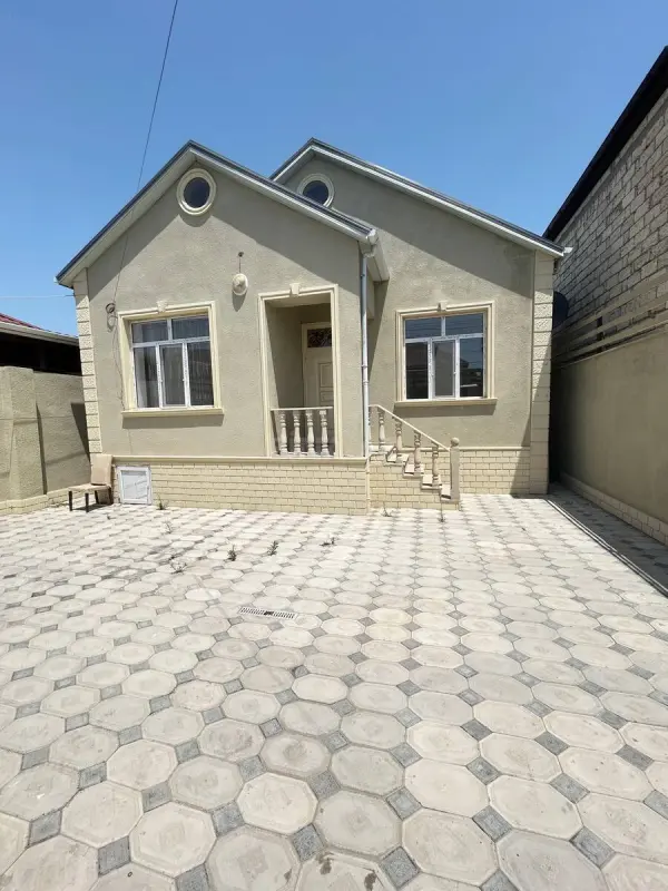 Satılır 3 otaqlı həyət evi 100 m²
