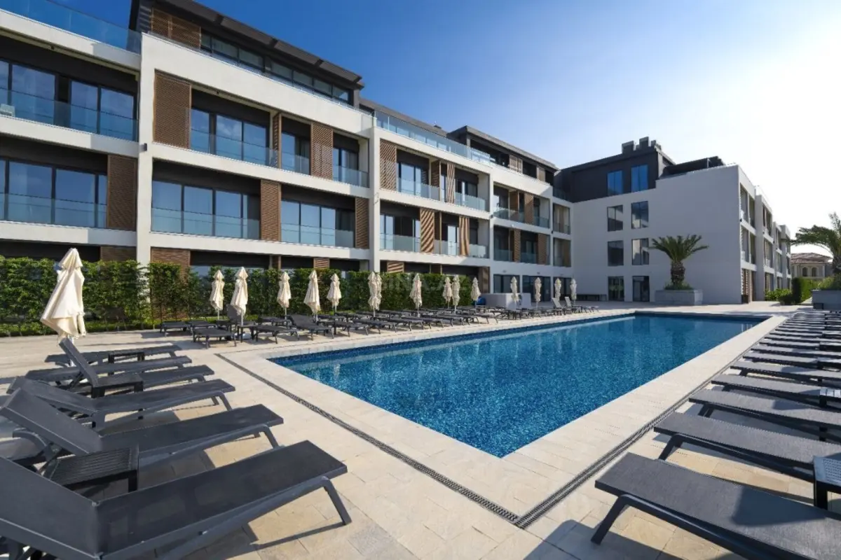 Satılır 1 otaqlı mənzil 68 m²
