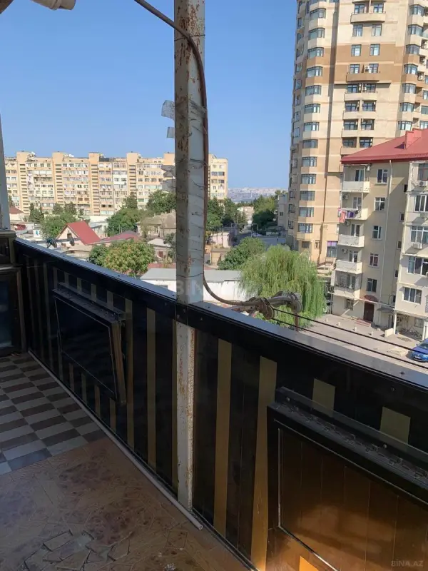 Kirayə verilir 4 otaqlı mənzil 100 m²