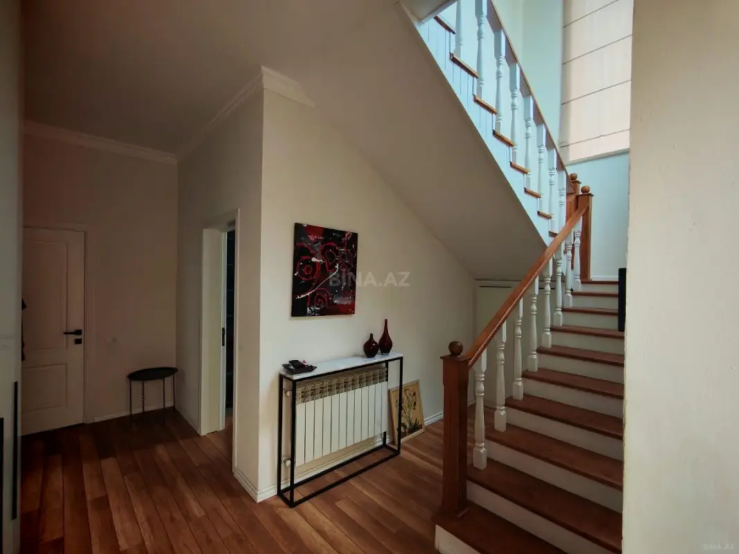 Satılır 4 otaqlı həyət evi 167 m²