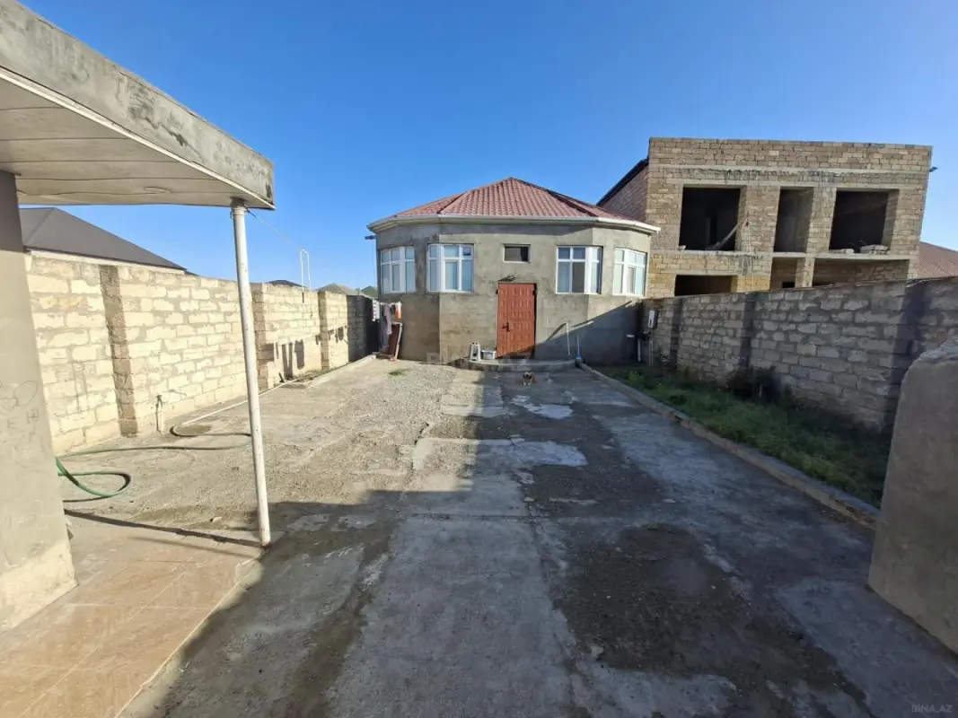 Satılır 4 otaqlı həyət evi 120 m²