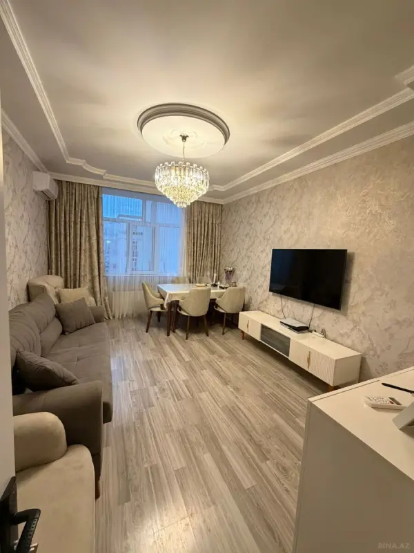 Satılır 3 otaqlı mənzil 82 m²