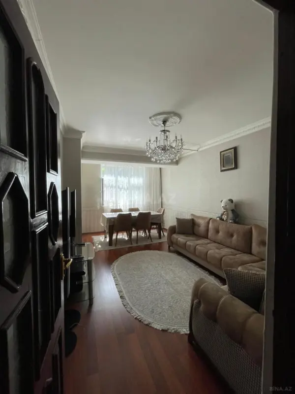 Satılır 4 otaqlı mənzil 120 m²