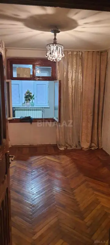 Kirayə verilir 4 otaqlı mənzil 100 m²