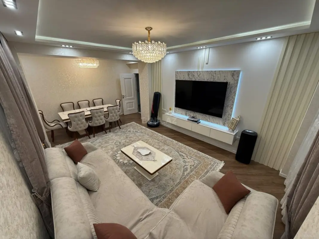 Satılır 4 otaqlı mənzil 126 m²