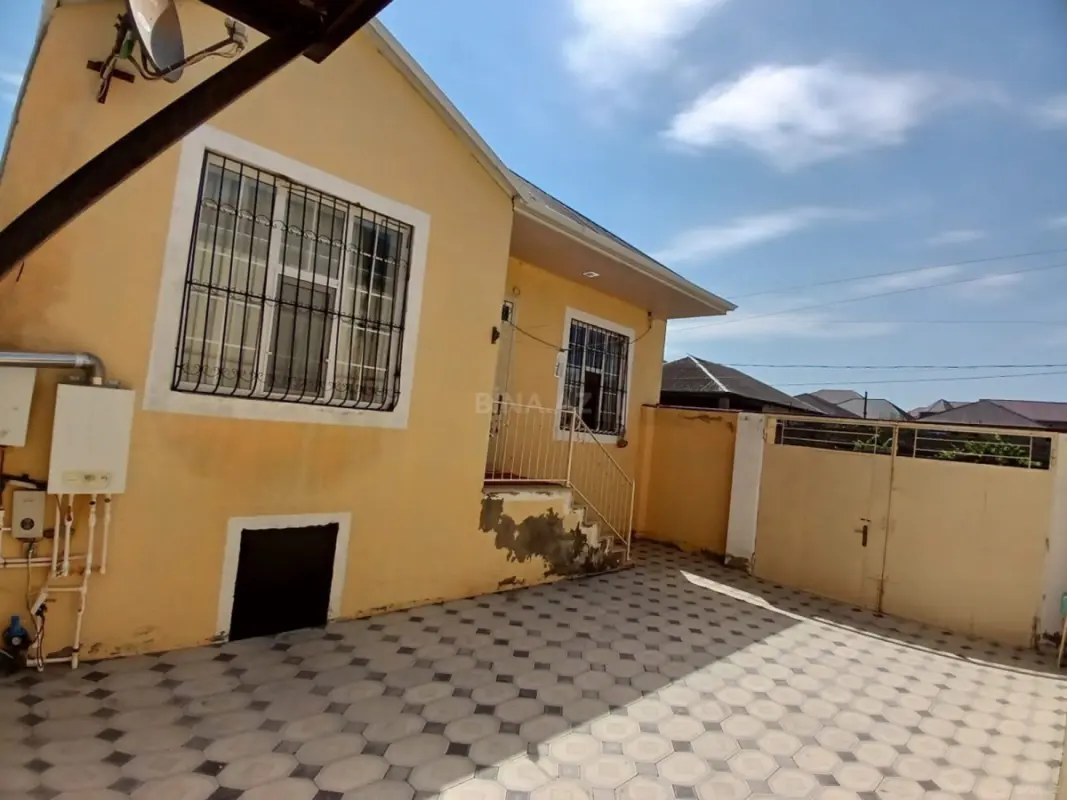 Satılır 3 otaqlı həyət evi 75 m²