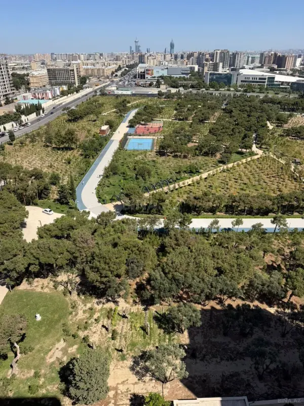 Kirayə verilir 4 otaqlı mənzil 268 m²