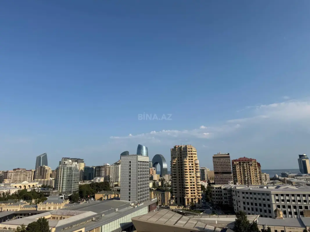 Kirayə verilir 3 otaqlı mənzil 135 m²