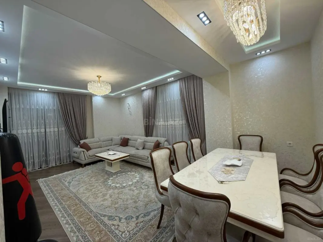 Satılır 4 otaqlı mənzil 130 m²