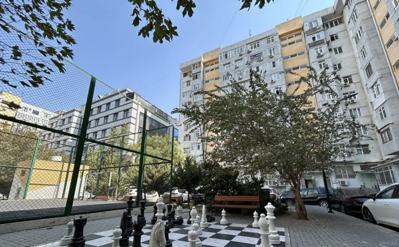 Satılır 1 otaqlı mənzil 50 m²