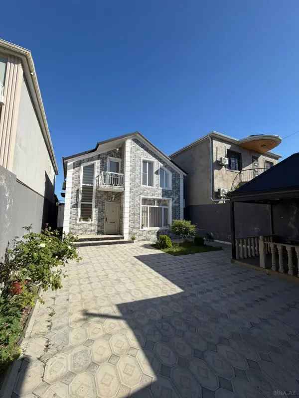 Satılır 4 otaqlı həyət evi 150 m²