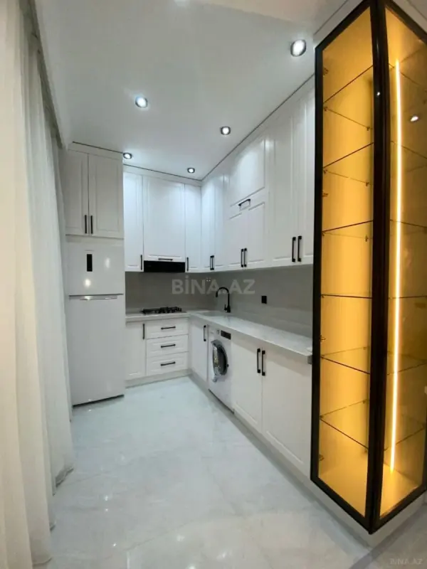 Kirayə verilir 2 otaqlı mənzil 67 m²