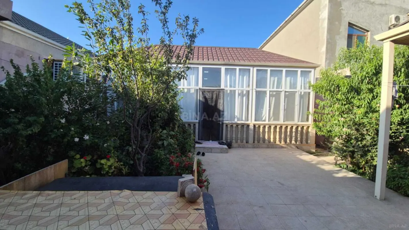 Satılır 4 otaqlı həyət evi 120 m²