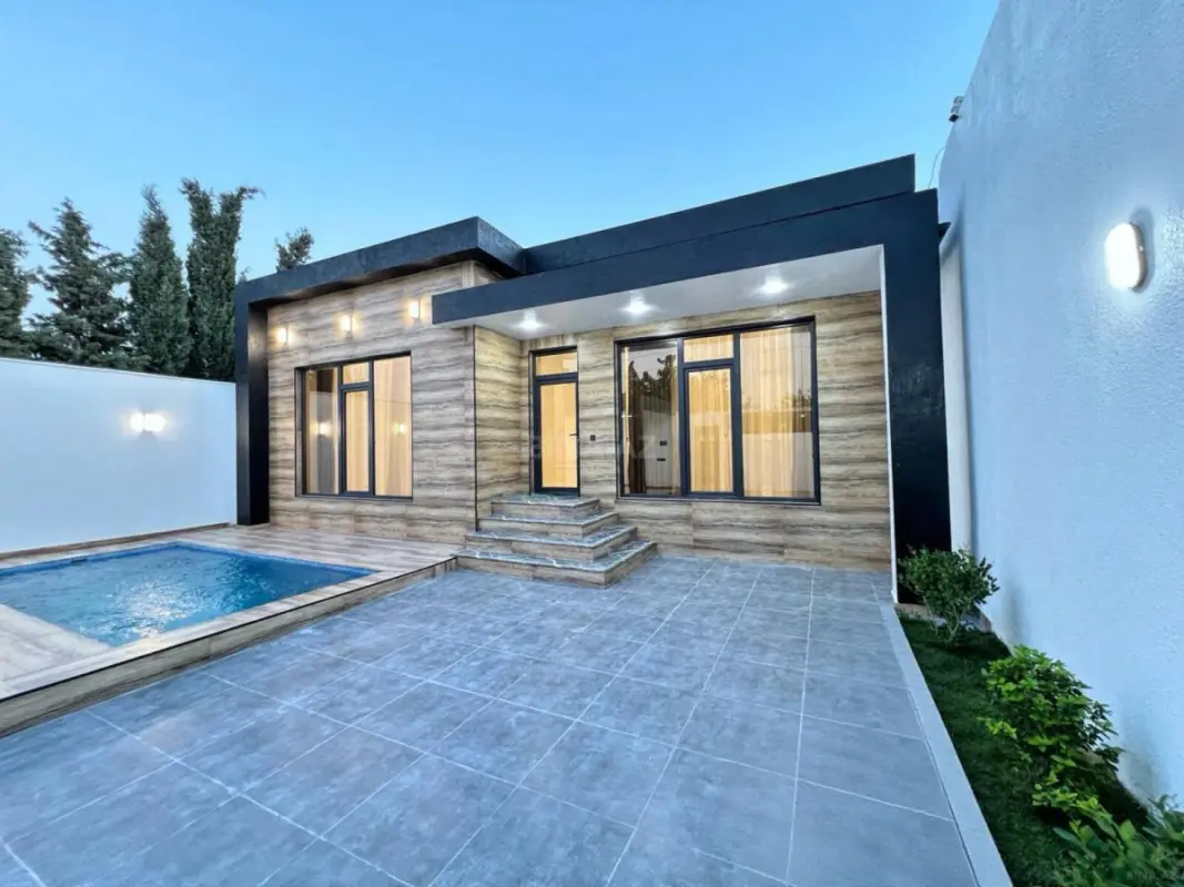 Satılır 4 otaqlı həyət evi 140 m²