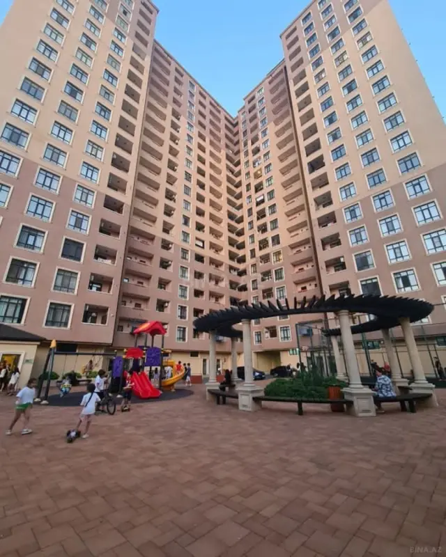 Satılır 3 otaqlı mənzil 101 m²