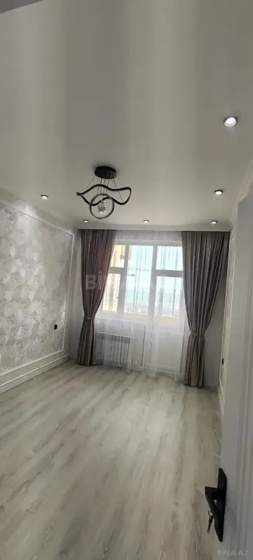 Satılır 2 otaqlı mənzil 72 m²