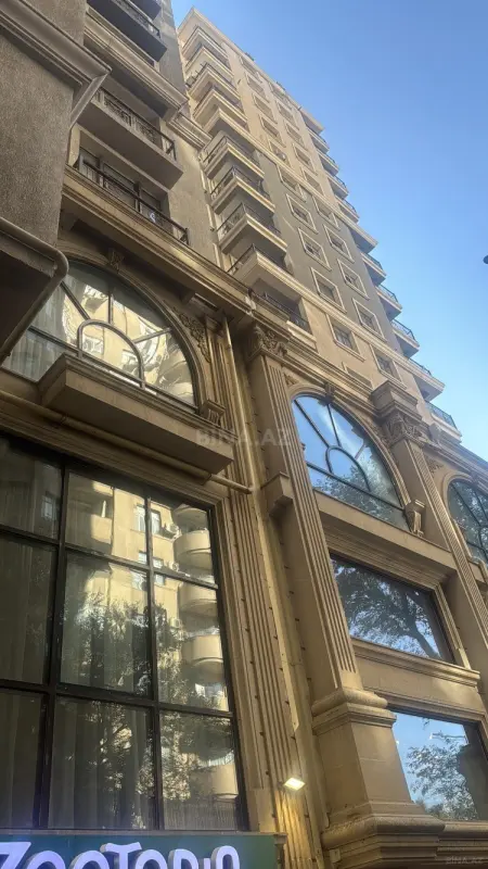Kirayə verilir 2 otaqlı mənzil 66 m²