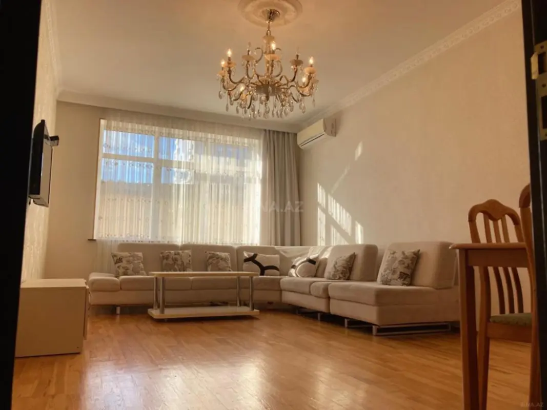 Kirayə verilir 3 otaqlı mənzil 100 m²