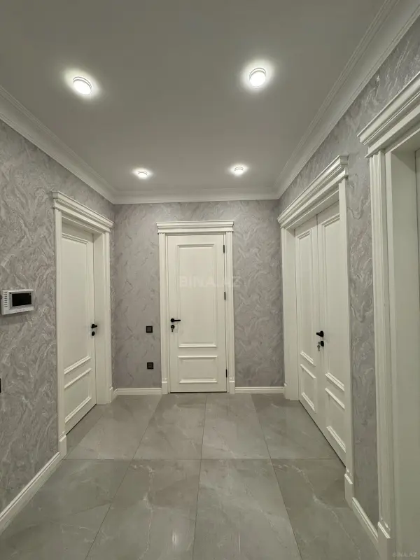 Kirayə verilir 2 otaqlı mənzil 91 m²