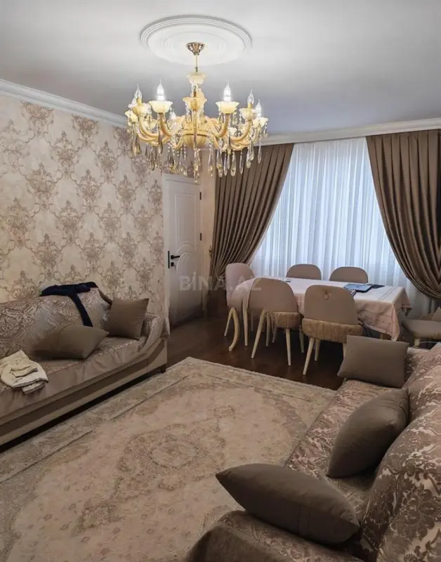 Satılır 4 otaqlı mənzil 95 m²