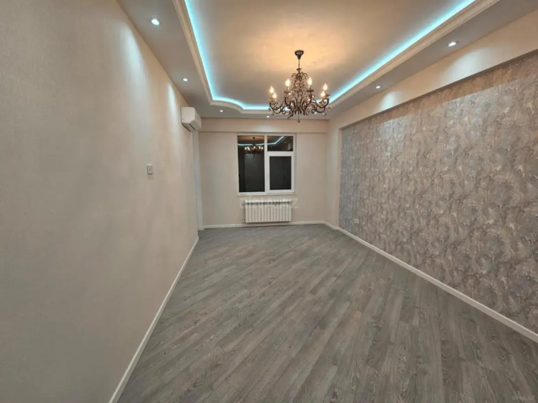 Satılır 3 otaqlı mənzil 110 m²
