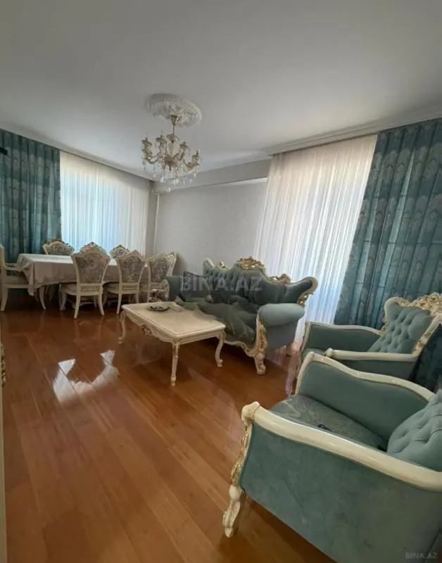 Satılır 3 otaqlı mənzil 107 m²