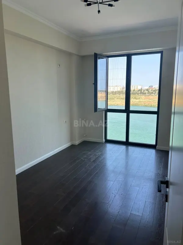 Kirayə verilir 2 otaqlı mənzil 75 m²