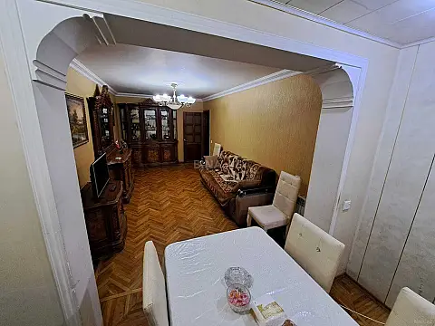 Satılır 3 otaqlı mənzil 75 m² — Bakı 3 otaq 75.00 m²