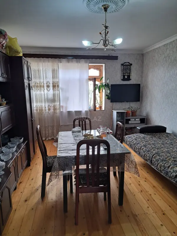 Satılır 4 otaqlı mənzil 80 m²