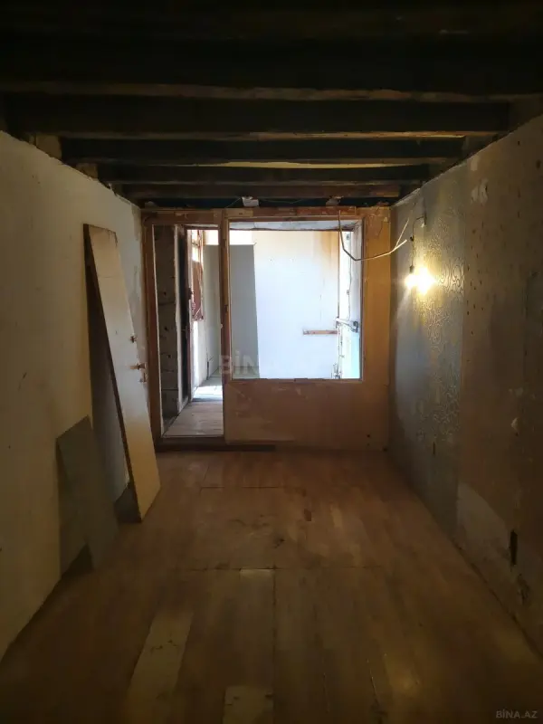 Satılır 4 otaqlı mənzil 100 m²