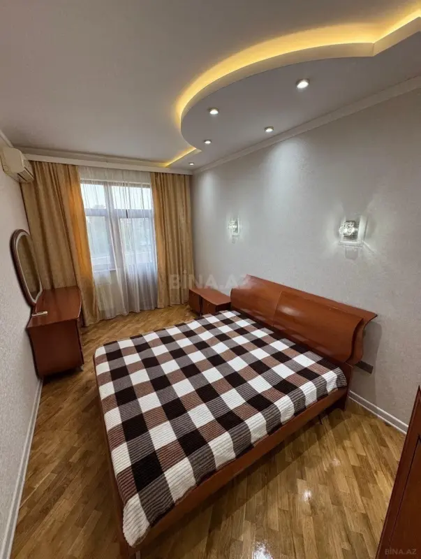 Kirayə verilir 2 otaqlı mənzil 80 m²