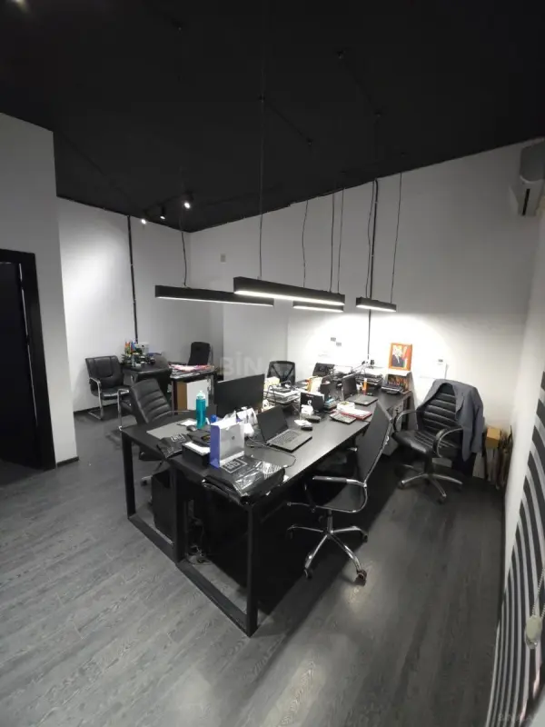Kirayə verilir 7 otaqlı ofis 160 m²