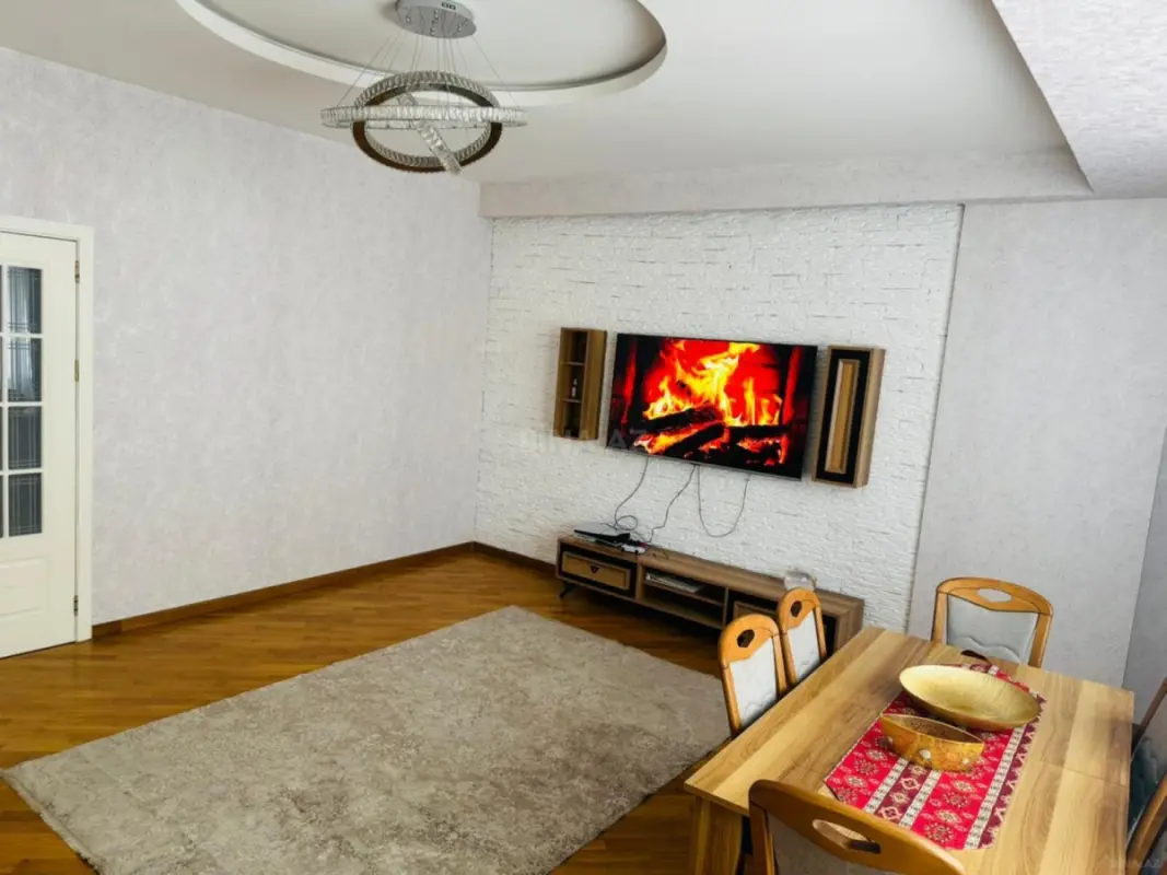 Satılır 3 otaqlı mənzil 110 m²