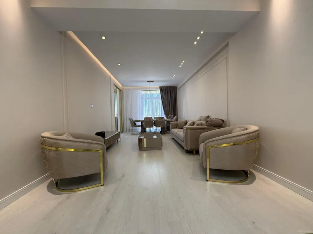 Satılır 3 otaqlı mənzil 98 m²