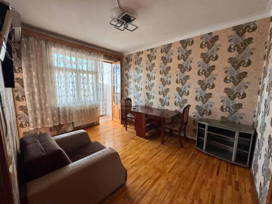 Satılır 2 otaqlı mənzil 56 m²