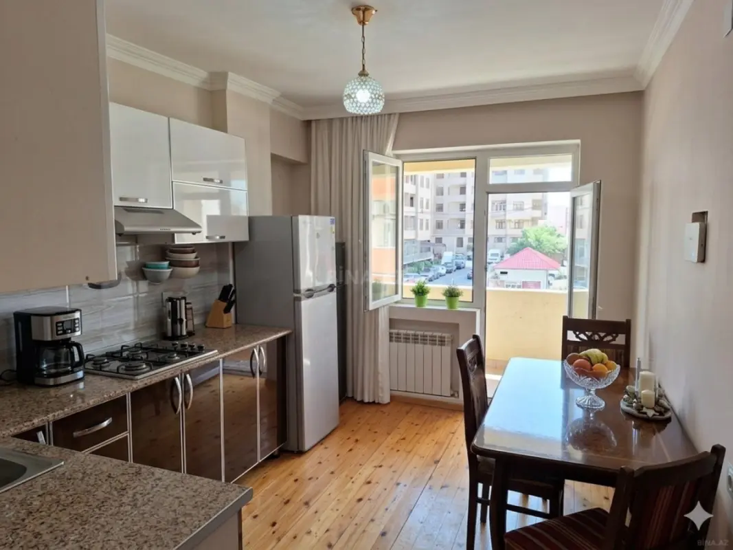 Kirayə verilir 2 otaqlı mənzil 57 m²