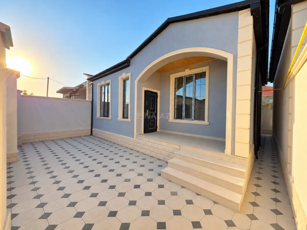 Satılır 3 otaqlı həyət evi 100 m²