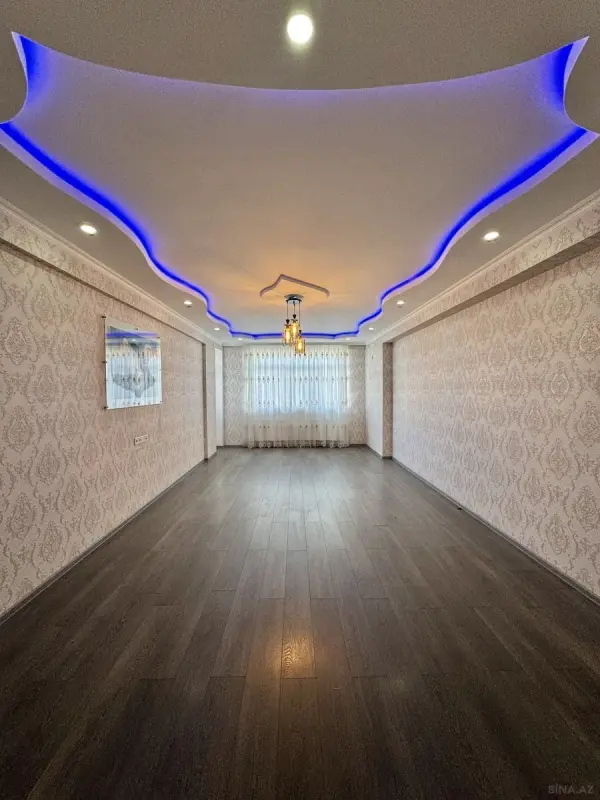 Satılır 4 otaqlı mənzil 181 m²