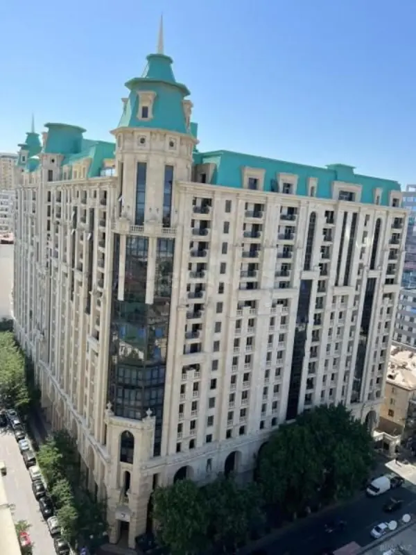 Kirayə verilir 3 otaqlı mənzil 105 m²