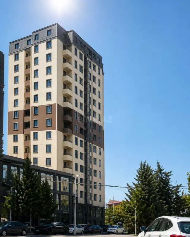 Satılır 3 otaqlı mənzil 147 m²