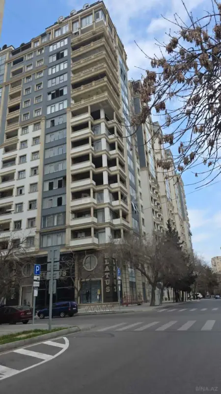 Satılır 2 otaqlı mənzil 75 m²