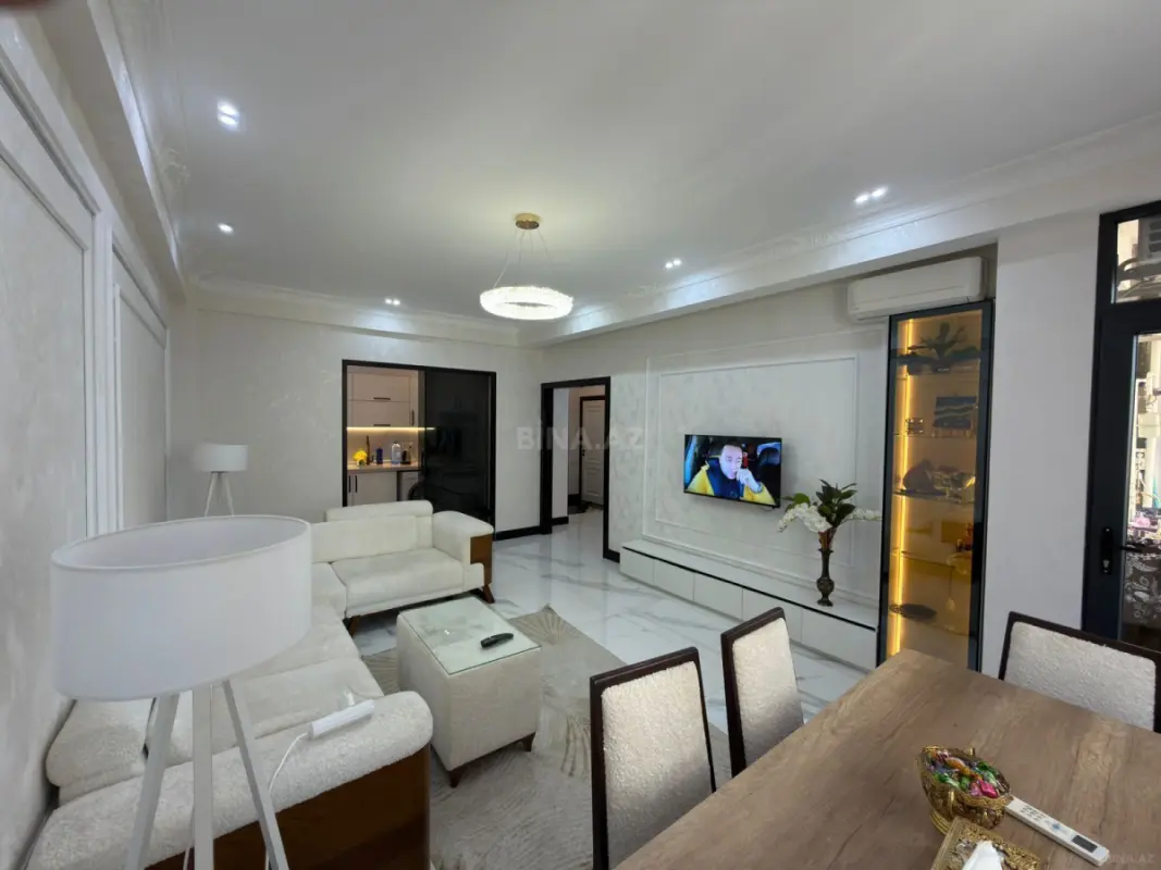 Satılır 3 otaqlı mənzil 95 m²