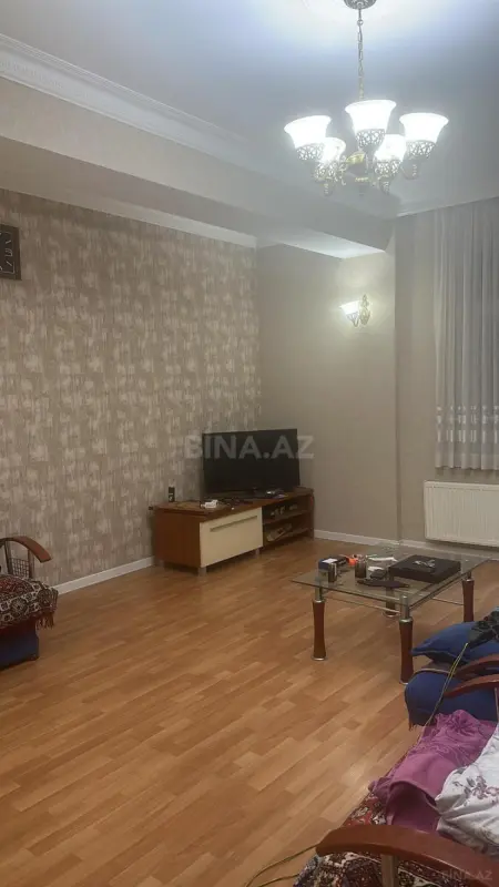 Kirayə verilir 2 otaqlı mənzil 90 m²