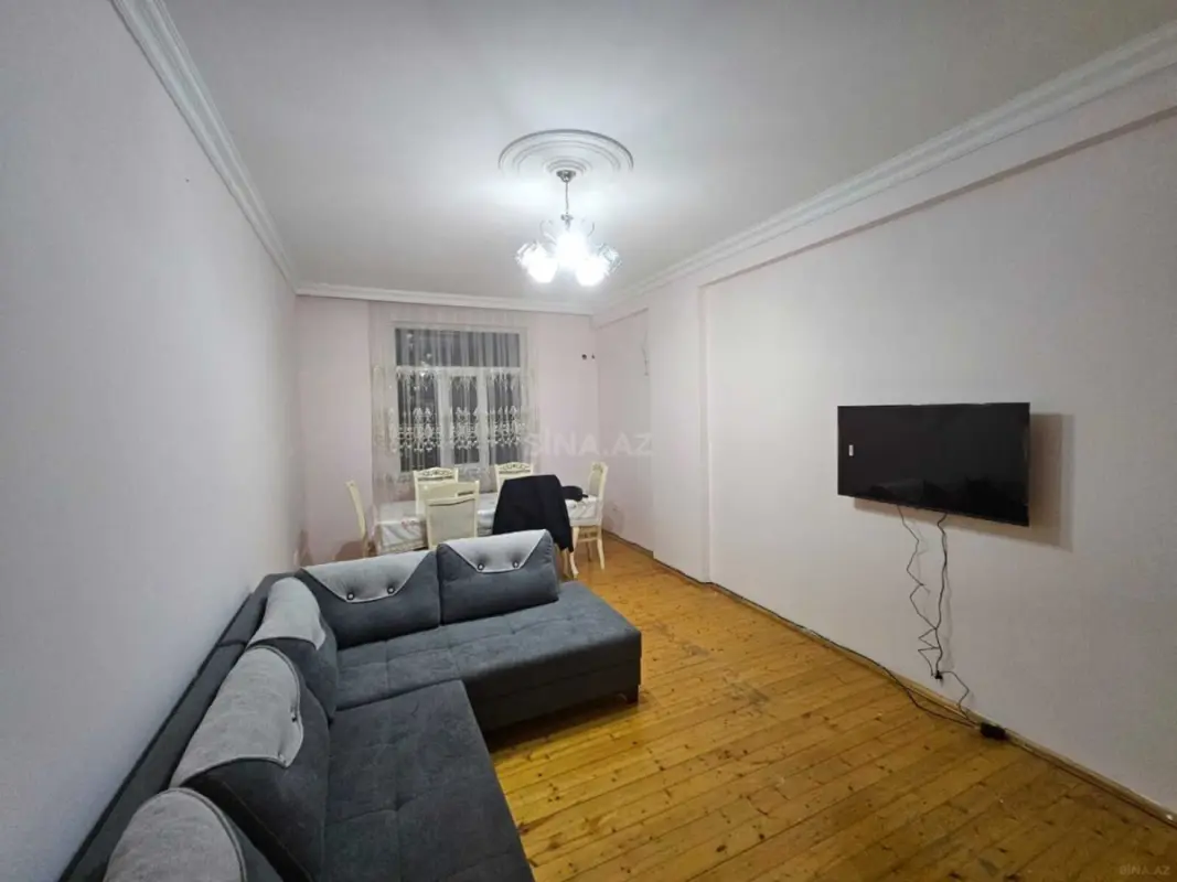 Kirayə verilir 3 otaqlı mənzil 105 m²