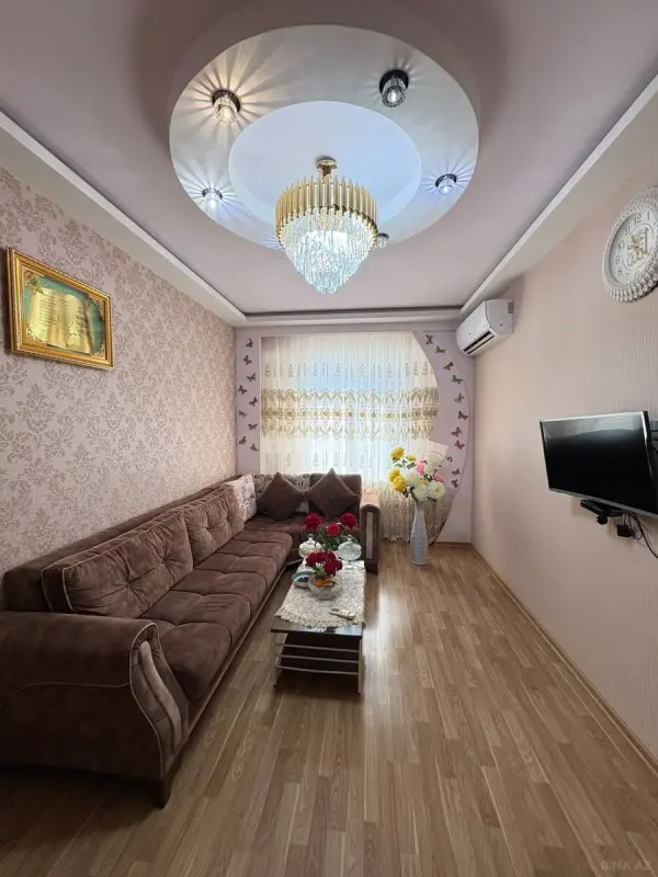 Satılır 2 otaqlı mənzil 52 m²