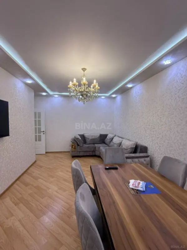 Satılır 2 otaqlı mənzil 75 m²