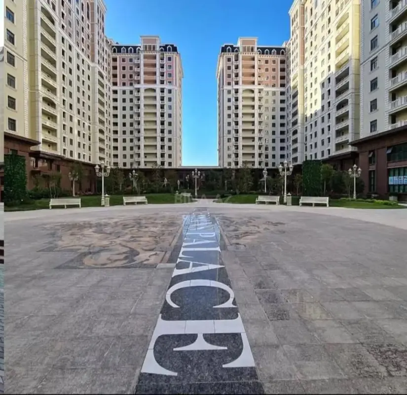 Satılır 2 otaqlı mənzil 68 m²