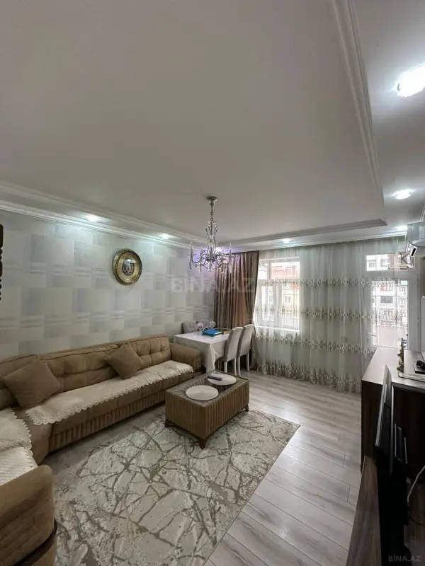Satılır 4 otaqlı mənzil 100 m²